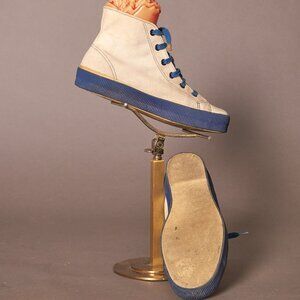 Vintage 1970s Moppet Moon Star Hightop Sneakers